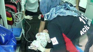 Şoke eden olay! Mezarlıkta toprağa gömülü halde canlı bebek bulundu