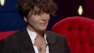 Senem Kuyucuoğlu'ndan kız arkadaşıyla dudak dudağa poz