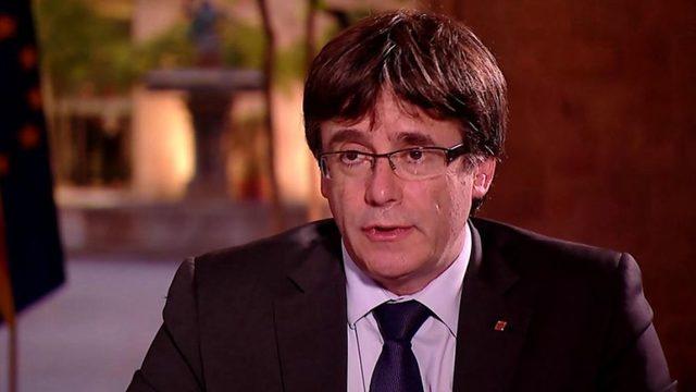 İtalya'da gözaltına alınan Katalan lider Puigdemont serbest bırakıldı ancak ülkeden ayrılamayacak