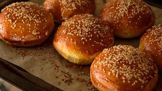 Ünlü şefin sır gibi sakladığı tarif ortaya çıktı! Tereyağlı kıyır kıyır poğaça tarifi ve püf noktaları