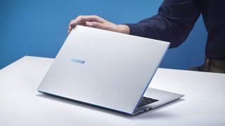 Honor MagicBook V 14’ün bazı ayrıntıları sızdı