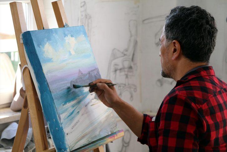 Çankırı'nın güzelliklerini 5 ülkeden 14 ressam tuvale yansıtıyor G4