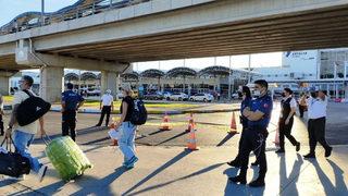 Havalimanında dehşete düşüren olay! Finlandiyalı turist, köprüden atlayarak intihar etti