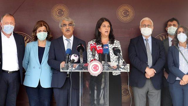 HDP'nin 'Demokrasi Tutum Belgesi'ni pazartesi günü Eş Başkanlar Buldan ve Sancar açıklayacak.
