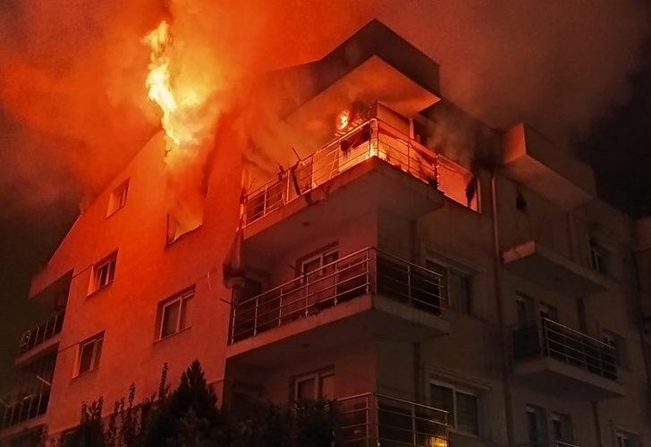 Yer: Aydın! Öfkeli koca binayı ateşe verdi, mahalleli sokağa döküldü G4