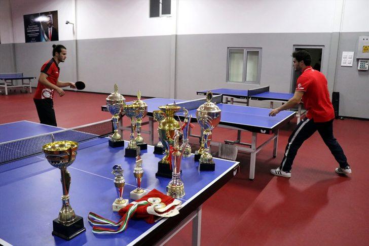 Masa tenisinin ikiz şampiyonları, olimpiyatı hedefliyor G1