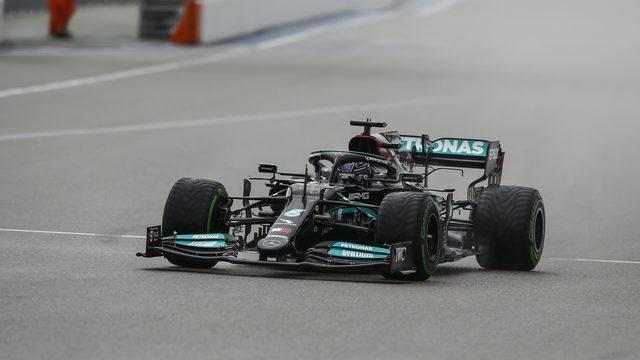 Lewis Hamilton Rusya'da tarih yazdı!