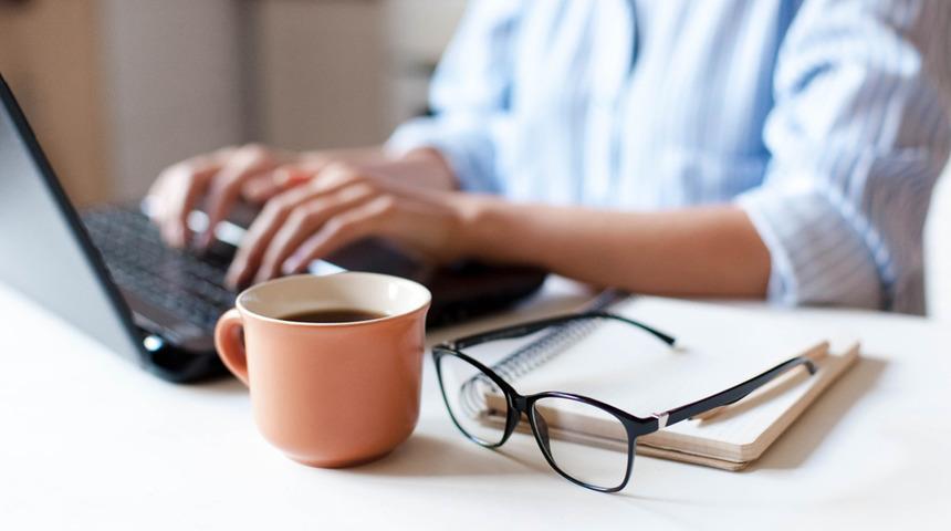 Masa başı çalışanları tehdit eden 6 hastalık! Ağrı, uyuşma ve güç kaybı varsa dikkat