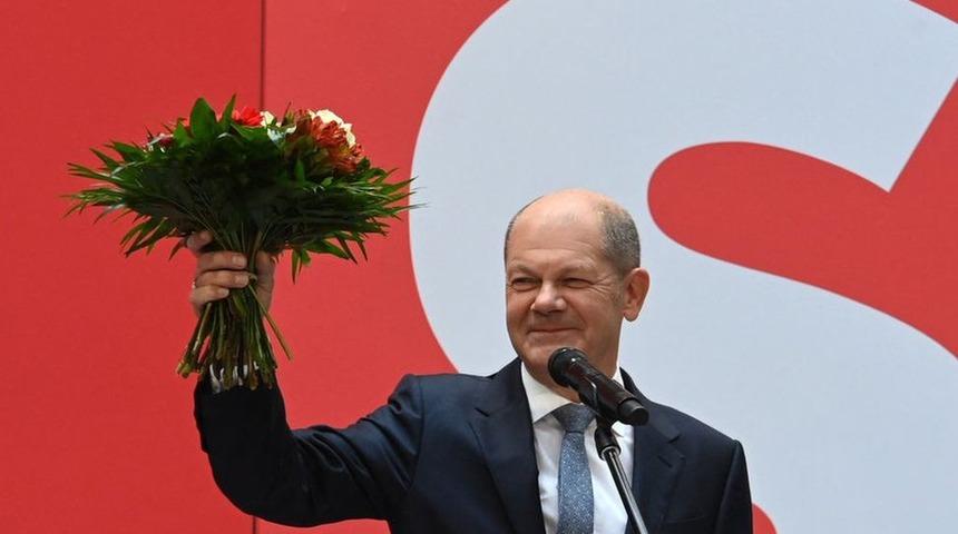Olaf Scholz: Almanya'da 16 yıllık Merkel dönemine noktayı koymaya hazırlanan politikacı