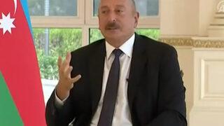 Azerbaycan Cumhurbaşkanı Aliyev, Karabağ zaferini anlatırken gözleri doldu, konuşmakta zorlandı