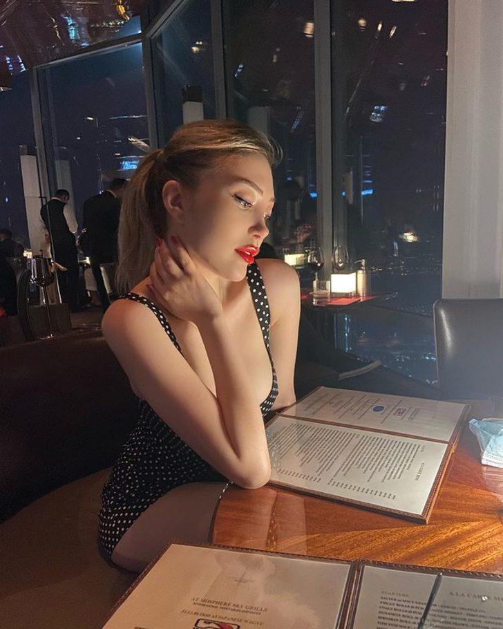 Mehmet Ali Erbil'in kızı Yasmin Erbil, cesur pozlarıyla yürek hoplatıyor! G5