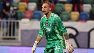 Beşiktaş'ta Mert Günok, stoperde oynadı!