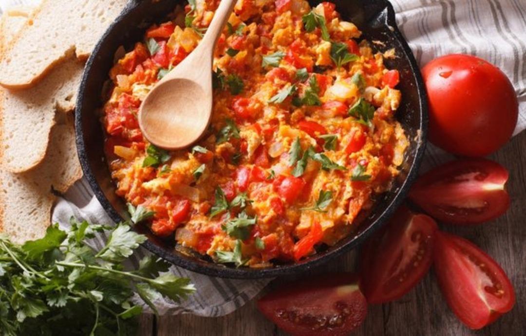 Menemen nasıl yapılır? MasterChef soğansız ve soğanlı menemen tarifi ve malzemeleri neler?