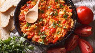 Menemen nasıl yapılır? MasterChef soğansız ve soğanlı menemen tarifi ve malzemeleri neler?