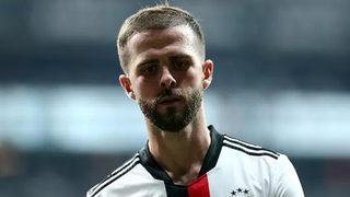 Pjanic'ten Beşiktaş'a kötü haber