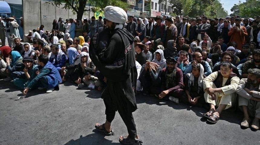 Afganistan İslam Bankası CEO'su: &Uuml;lkede bankacılık sistemi &ccedil;&ouml;kmek &uuml;zere