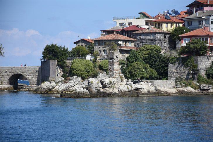 Tarihi Direkli Kaya'ya yazı yazanlar güvenlik kamerasından bulunacak G1