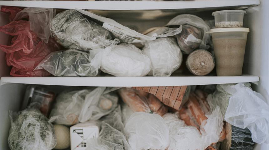 Meğer ne &ccedil;ok yer varmış! Buzdolabını en etkili şekilde kullanmanızı sağlayacak yerleştirme t&uuml;yoları