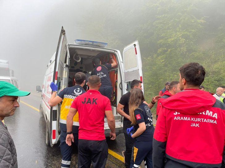 Kastamonu'da tıra arkadan çarpan panelvandaki 5 kişi yaralandı G3