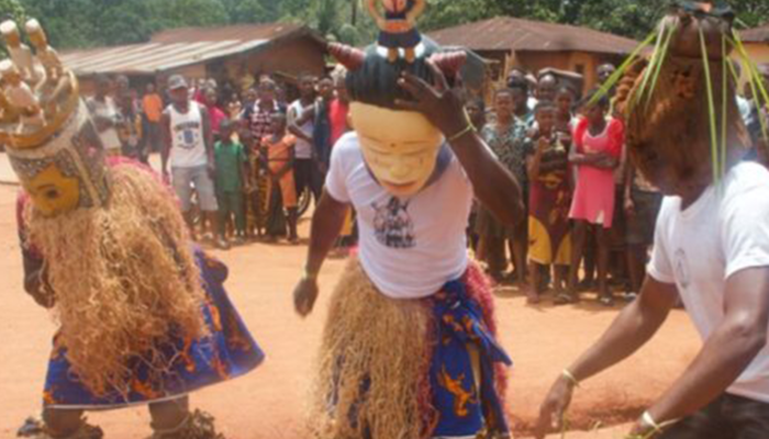 Kadınlar ve erkeklerin farklı diller konuştuğu Nijerya köyü: Ubang