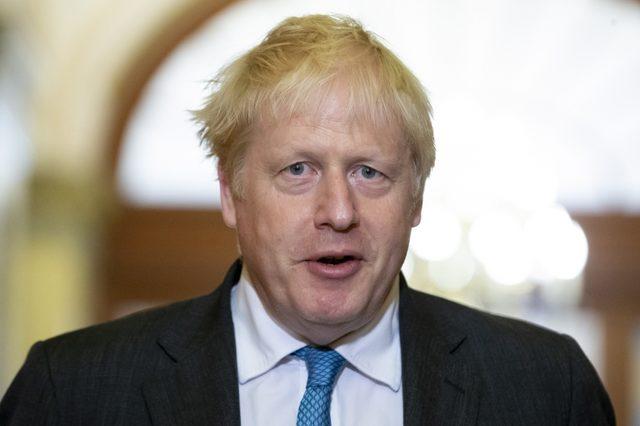 İngiltere Başbakanı Boris Johnson, ülkesindeki akaryakıt krizinin iyileşmeye başladığını duyurarak sürücülere 'normal bir şekilde' benzin almaları çağrısında bulundu.