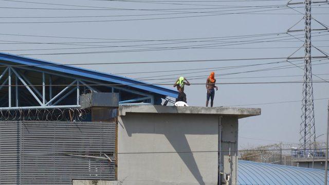 Ekvador da hapishanede iki silahlı çete arasında çatışma çıktı: En az 24 kişi öldü 1