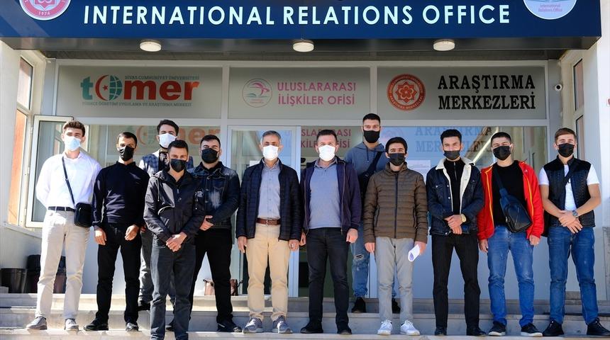 Karabağ şehit ve gazilerinin çocukları Sivas'ta eğitim hayatlarına başladı