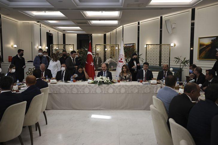 İçişleri Bakanı Soylu, Tüm İtfaiyeciler Birliği Derneği mensuplarını kabul etti: G4