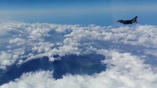 MSB paylaştı! SOLOTÜRK, Etna Yanardağı üzerinde uçtu