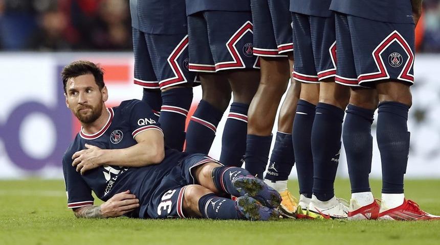 Rio Ferdinand: Messi'ye bunu yaptırmak saygısızca