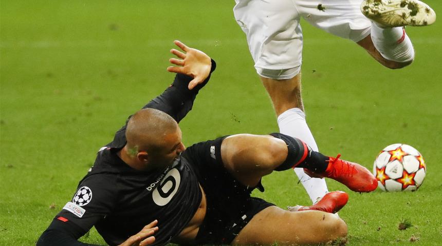 Burak Yılmaz'dan Halil Umut Meler'e Türkçe isyan