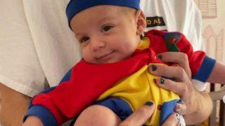 Halsey, oğlu Ender Ridley’in yüzünü ilk kez gösterdi