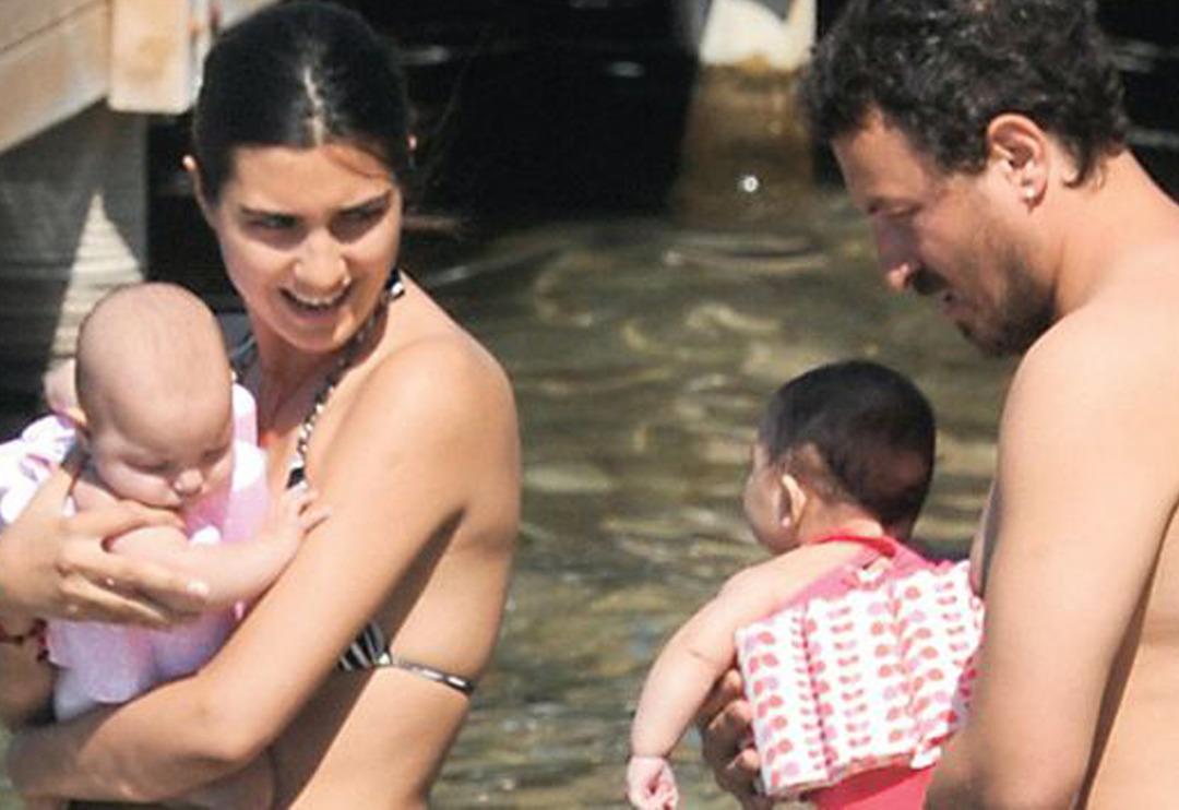 Onur Saylak ve Tuba B&uuml;y&uuml;k&uuml;st&uuml;n'&uuml;n ikizleri b&uuml;y&uuml;d&uuml;!