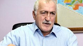 Halkın namusunu parayla satın alıyor