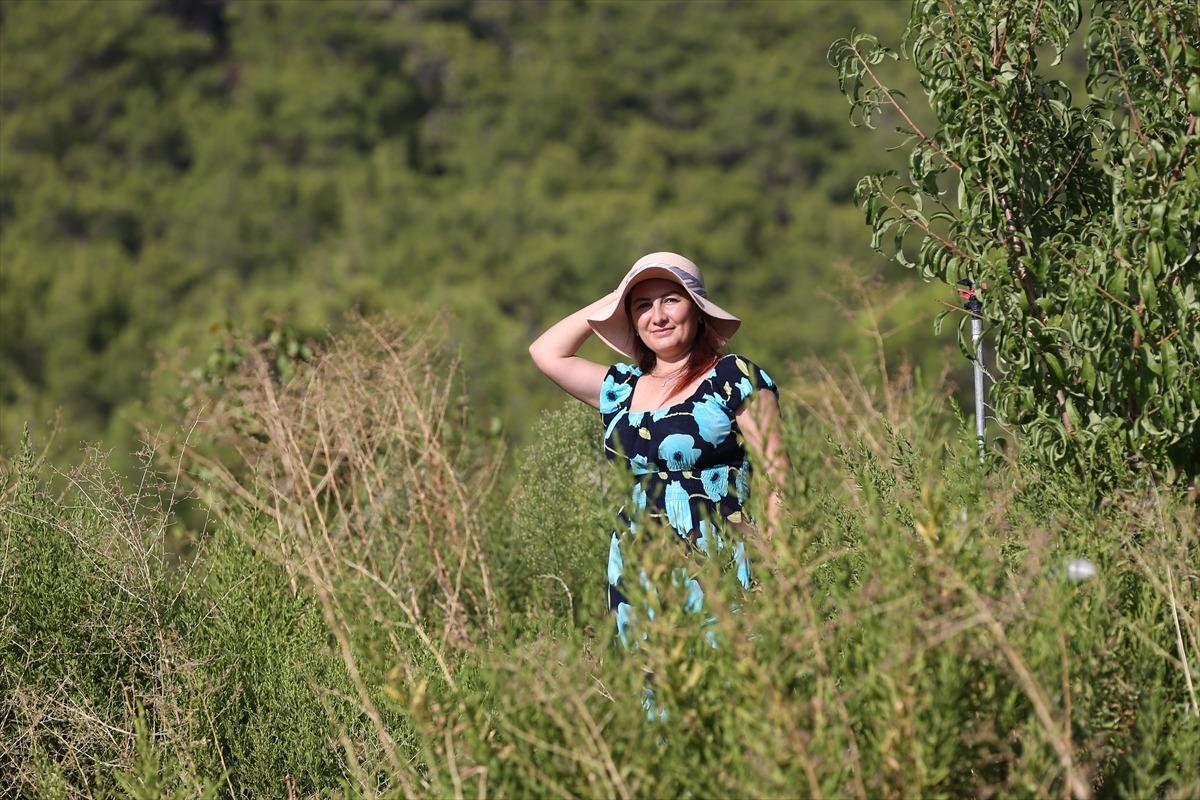 Devlet desteğiyle &ccedil;iftlik kuran &Ouml;zbek asıllı kadın, "organik s&uuml;permarket" i&ccedil;in kolları sıvadı