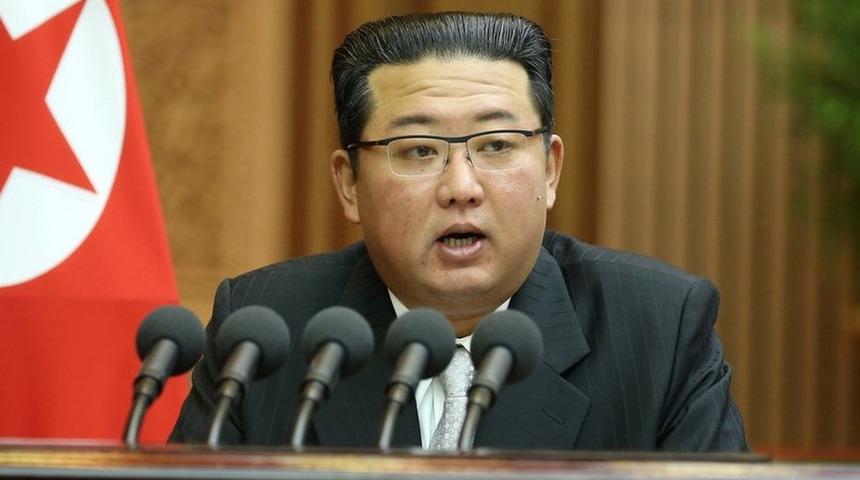 Kuzey Kore lideri Kim Jong-un, G&uuml;ney Kore'yle 'kırmızı hat' i&ccedil;in yeşil ışık yaktı