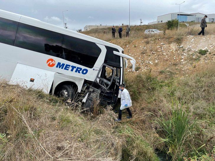 GÜNCELLEME - Kastamonu'da yolcu otobüsü ile minibüs çarpıştı, 10 kişi yaralandı G2