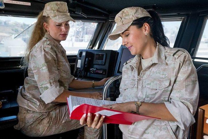 Rusya'nın kadın askerleri güzellikleriyle ezber bozuyor! Bakan bir daha bakıyor G1