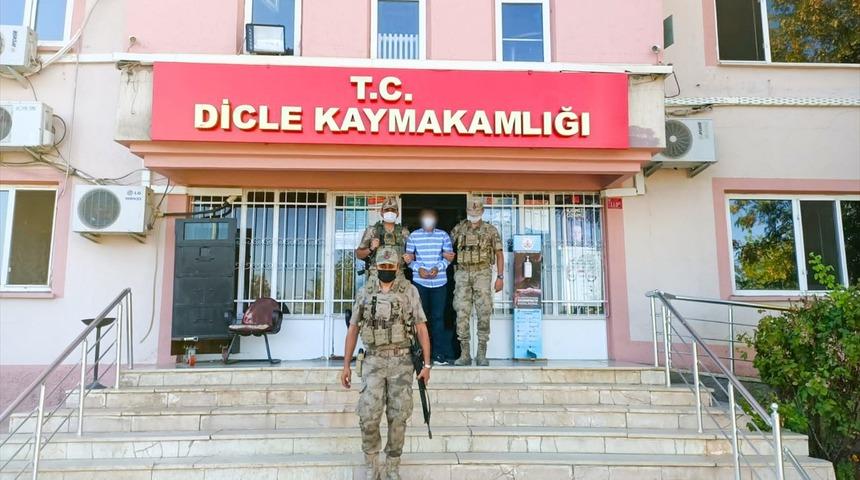 Diyarbakır'da 20 yıl 10 gün hapis cezası bulunan firari hükümlü yakalandı