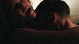 Cindy Crawford'un kızı Kaia Gerber oyunculuğa iddialı sahnelerle adım attı