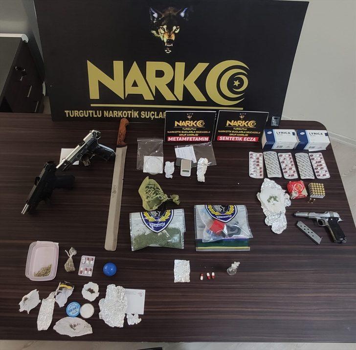 Manisa'da uyuşturucu operasyonunda 9 kişi yakalandı
