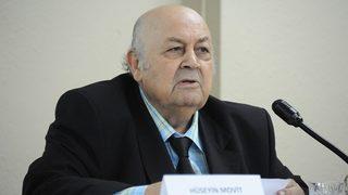 Eleştirmen yazar Hüseyin Movit vefat etti! Türkçenin jandarmasıydı