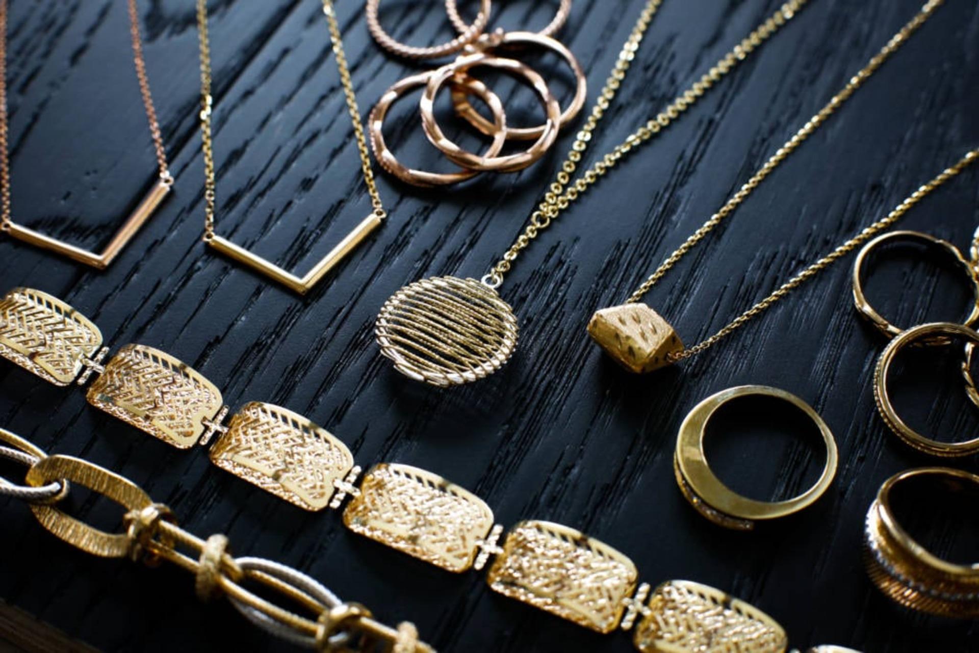 Takıp takıştırmayı sevenlerin hayran kalacağı en güzel takı modelleri