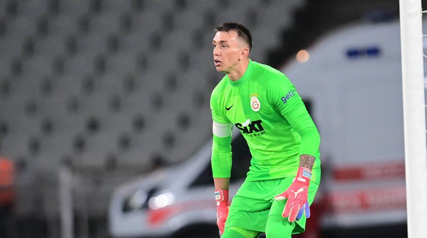 Muslera'ya Mondragon dedi, sosyal medya yıkıldı