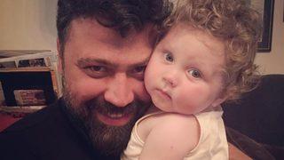 Çok Güzel Hareketler Bunlar Bülent Parlak'ın kızı büyüdü! İşte dünden bugüne baba-kız fotoğrafları...