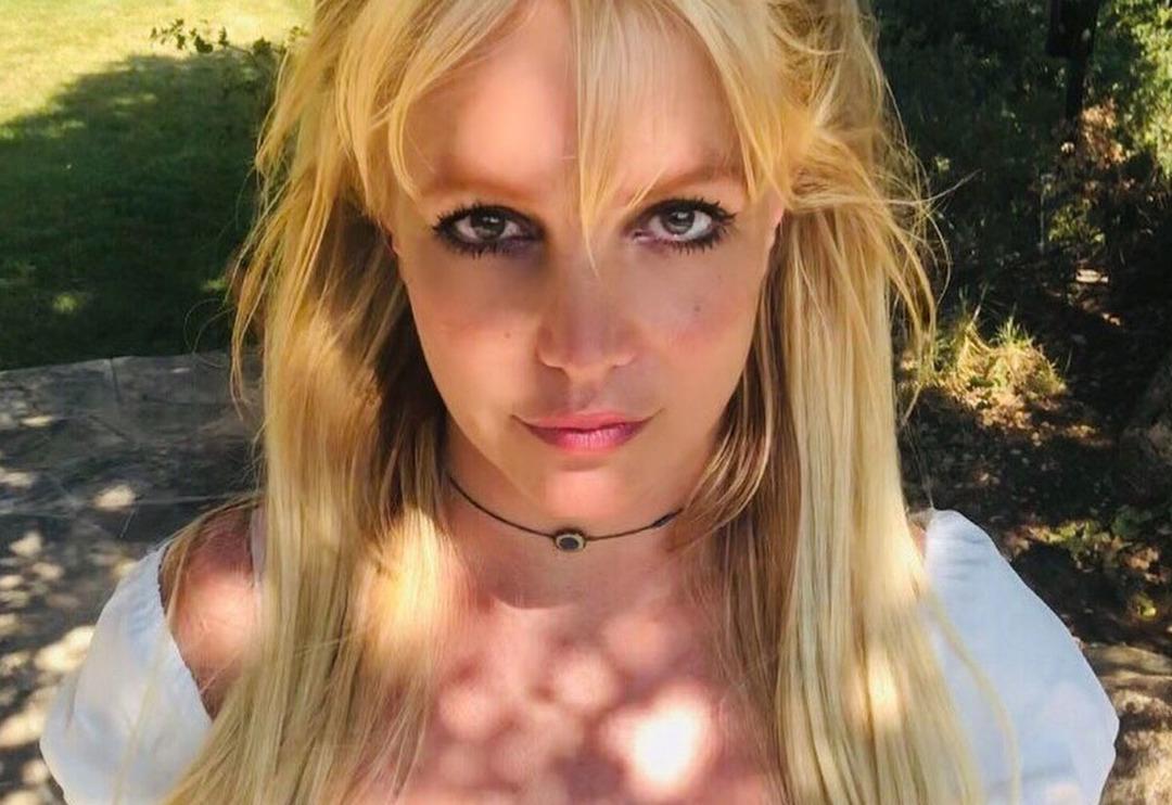 Britney Spears soyundu! K&uuml;veti yamulttu