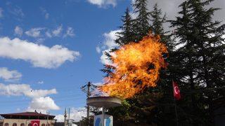 17 milyon liraya mal oldu: Doğal gaz projesi tamamlandı, meşale yakıldı