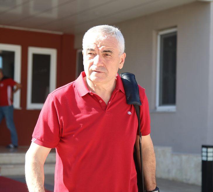 Sivasspor kafilesi, İstanbul'a geldi G3