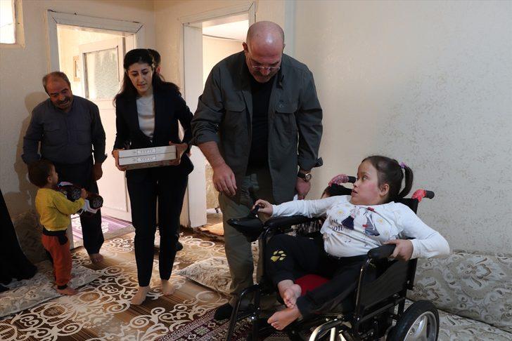 Siirt İl Emniyet Müdürü Yılmaz, 9 yaşındaki çocuğun akülü araç talebini yerine getirdi G1