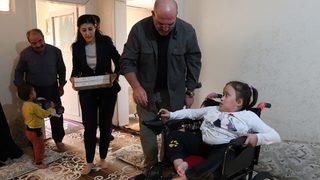 Siirt İl Emniyet Müdürü Yılmaz, 9 yaşındaki çocuğun akülü araç talebini yerine getirdi